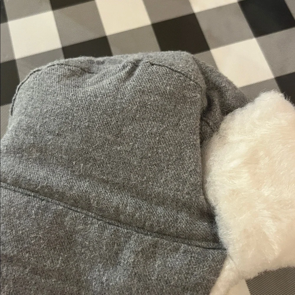 Baby GAP faux fur lined trapper hat gray white size 6-12 Months